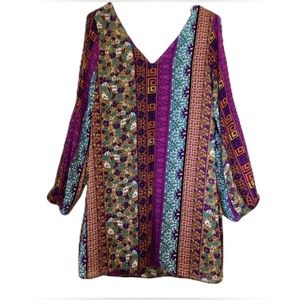 InTu XS V Neck Multicolor Floral Shift Dress